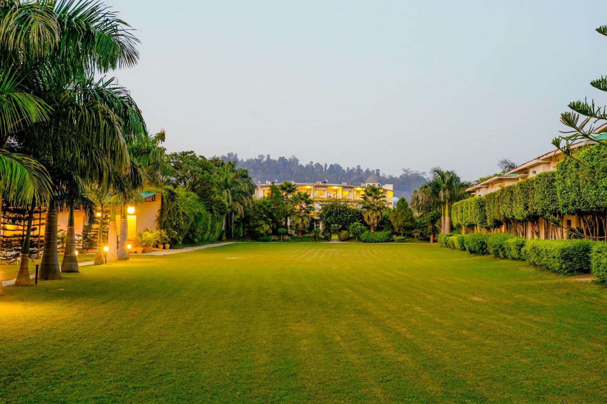The Tattwaa Corbett Spa And Resort Rāmnagar Eksteriør billede
